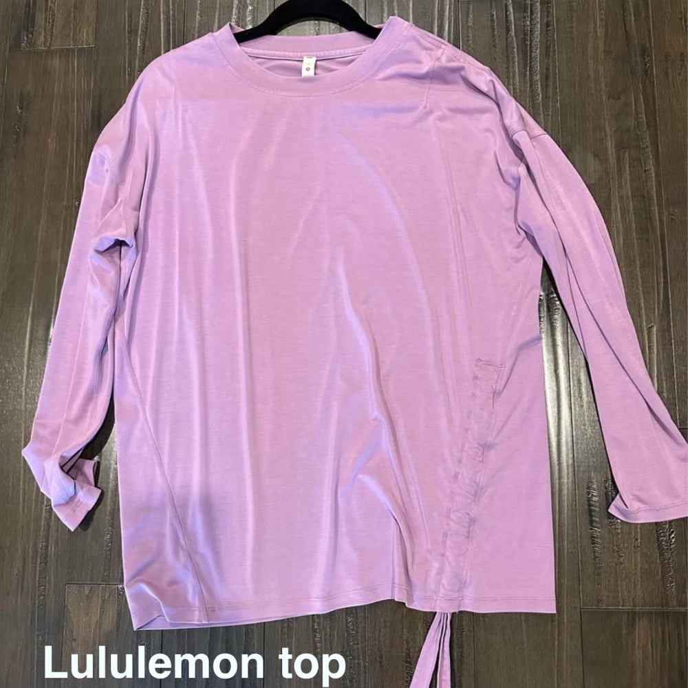 Lululemon top